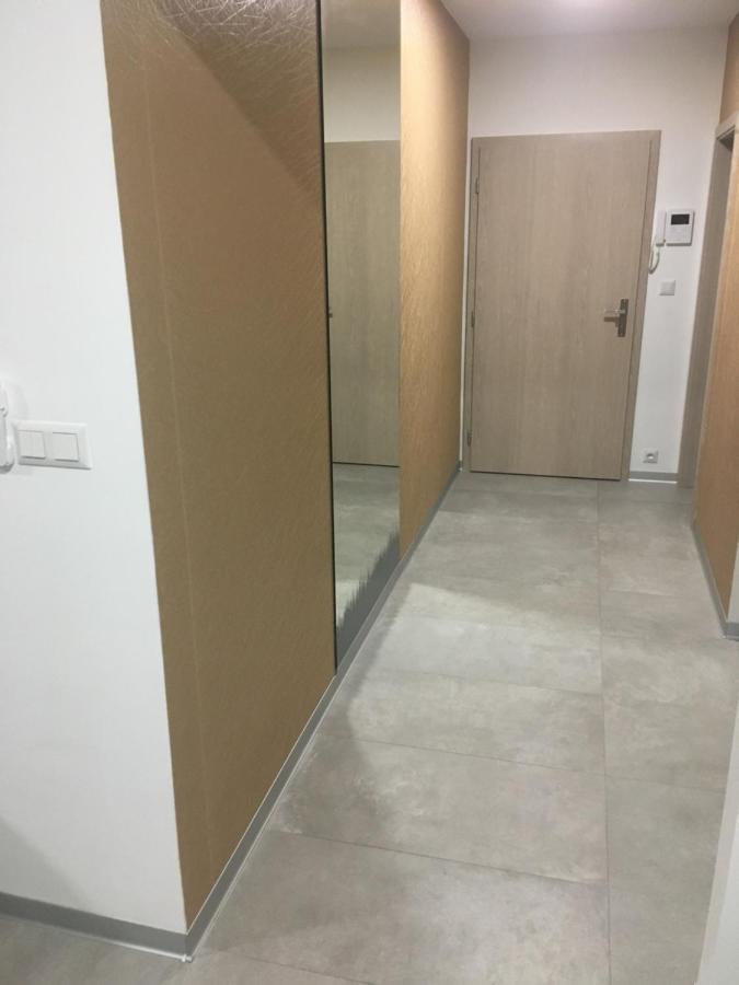Apartment Sun Lakes - Sever Сенец Екстериор снимка