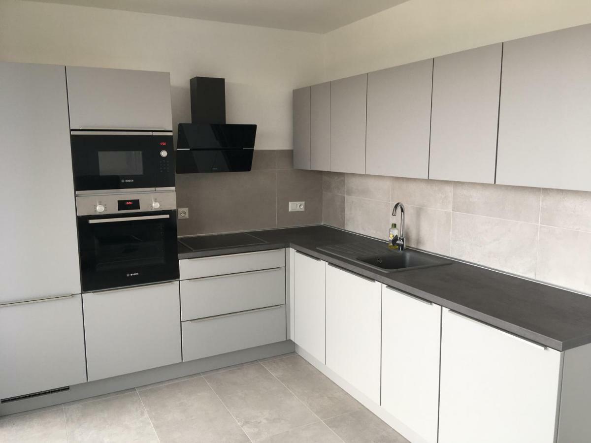 Apartment Sun Lakes - Sever Сенец Екстериор снимка
